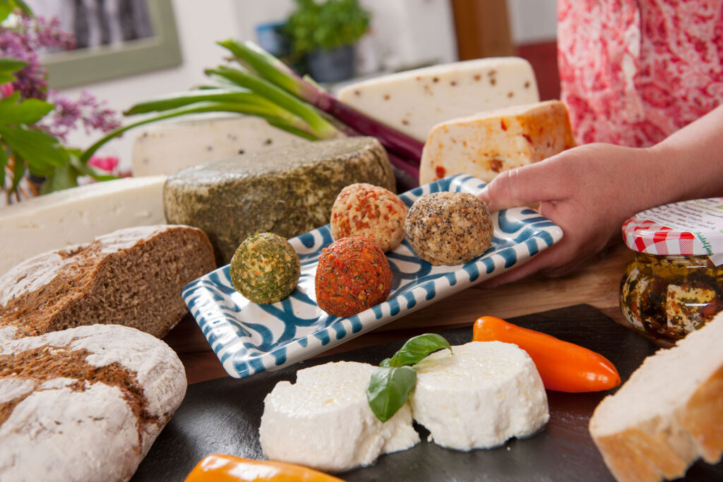 Brot, Käse, Gemüse von lokalen Herstellern am Waginger See
