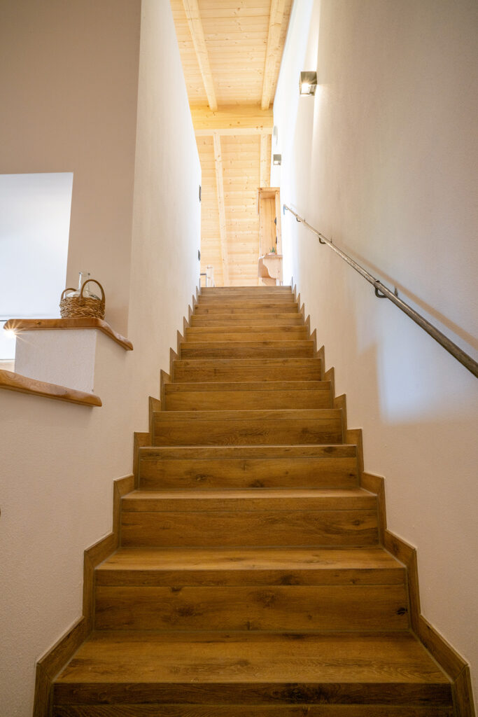 Treppen zur Galerie